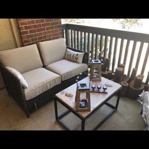 Meet your Posher, Loay